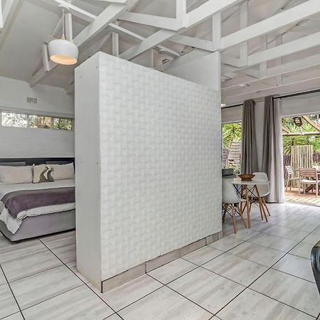 Sitatunga Guest Lodge ヨハネスブルグ エクステリア 写真
